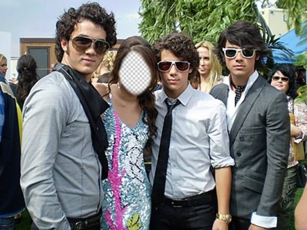 Seien Sie das Mädchen, das mit den Jonas Brothers ist durch die Bearbeitung dieser Effekt Online-..